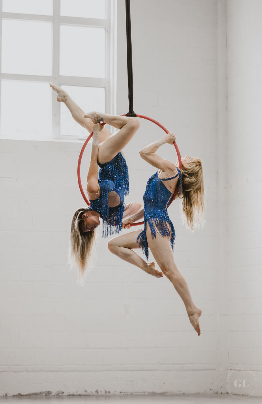 Mélanie et Sarah, arts du cirque